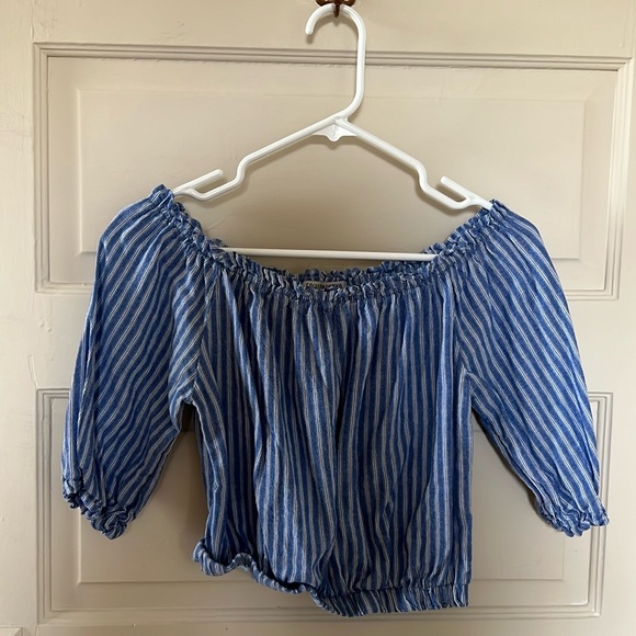 Off the shoulder top - Picture 1 of 2